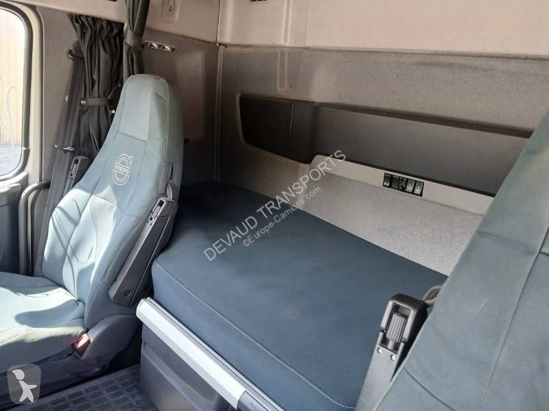 Tahač Volvo 500