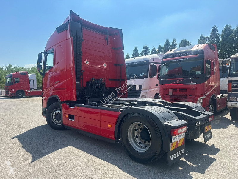 Tahač Volvo 500