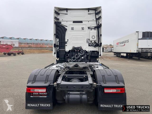 Tahač Renault