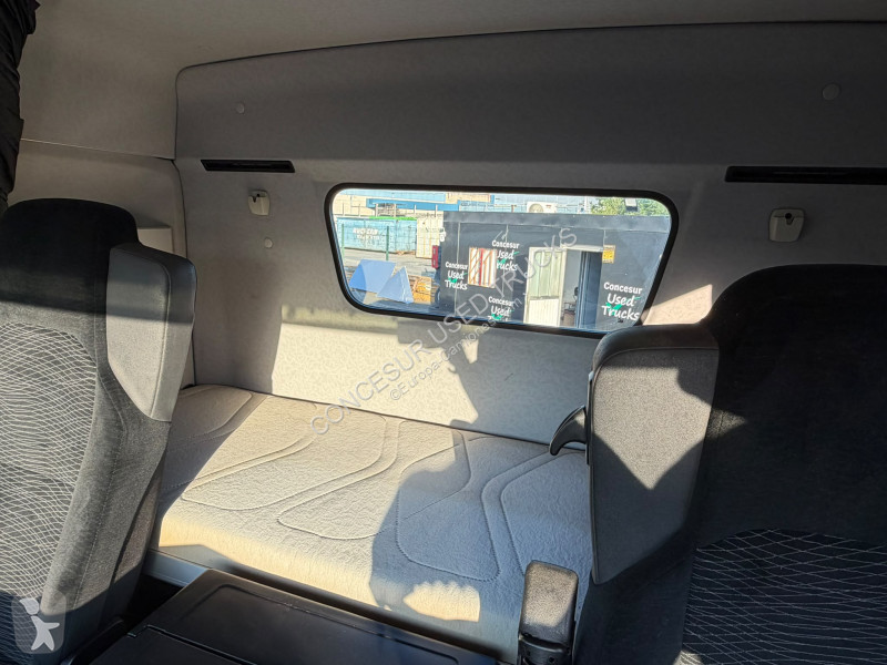Cabeza tractora Mercedes  1845LS