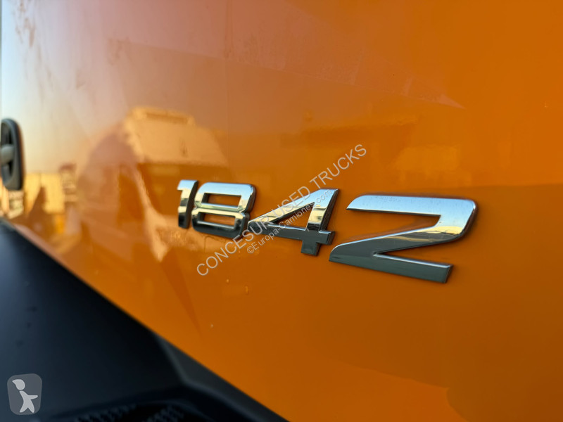 Cabeza tractora Mercedes  1842LS