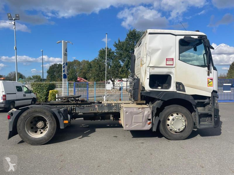 Nyergesvontató Renault  T460