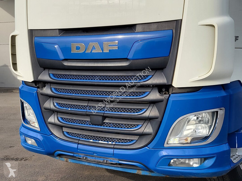 Nyergesvontató DAF 530