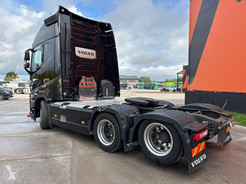 Tractor Volvo 500 6x2 GLOBE XL / ADR / RETARDER...