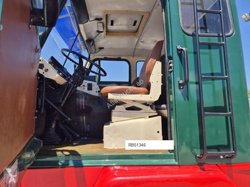 Tractor Volvo F89