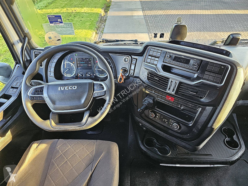 Nyergesvontató Iveco AS440S49