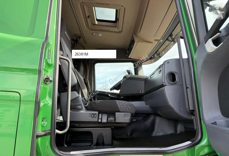 Nyergesvontató Scania 589 R 480 LA