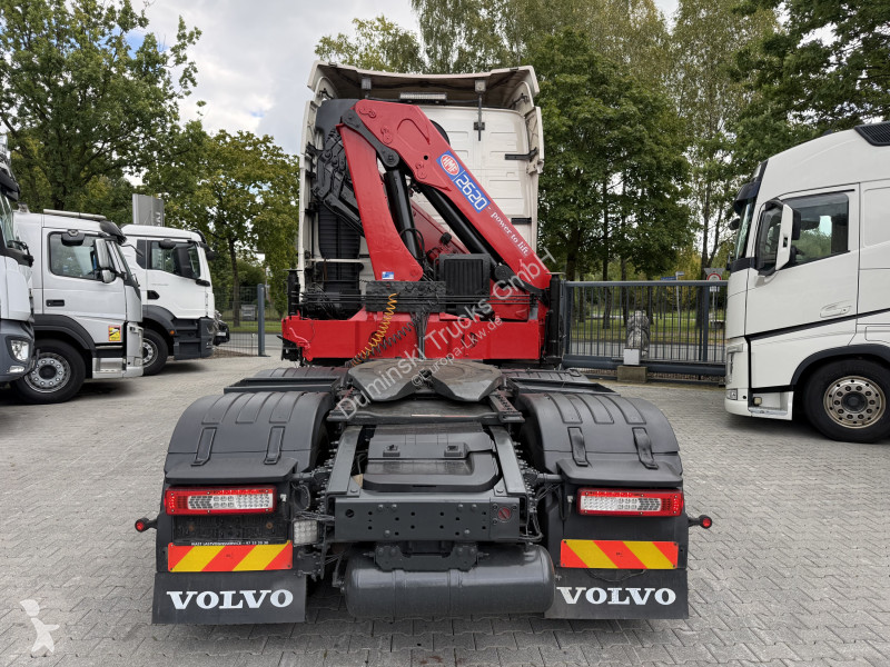 Nyergesvontató Volvo FH460 6X2 Kran HMF 2620...