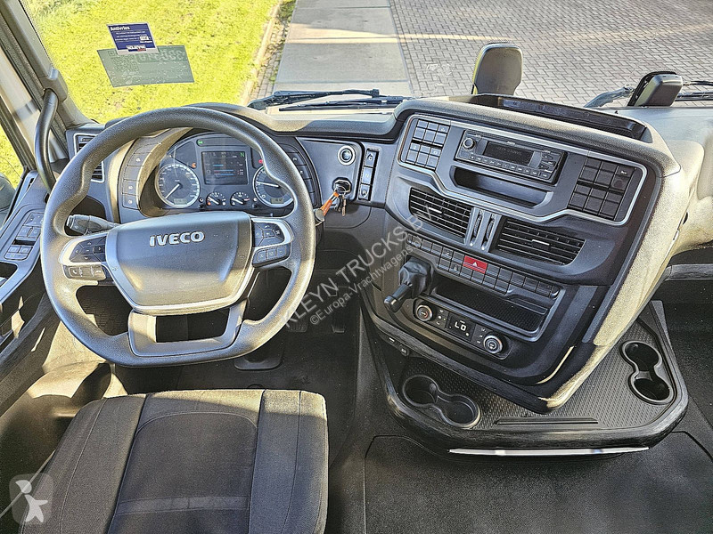 Nyergesvontató Iveco AS440S49