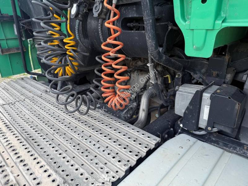 Cap tractor MAN 18.480