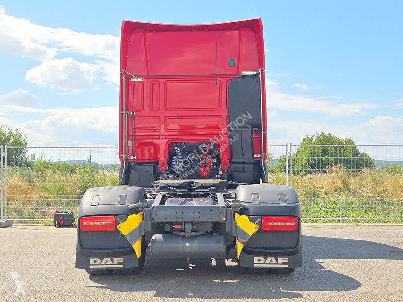 Cap tractor DAF 480
