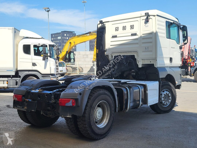 Cap tractor MAN 18.470