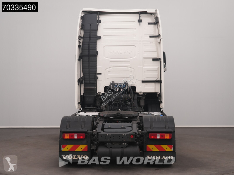 Tractor Volvo 500 4X2 XL 2x Tanks I-ParkCool ACC