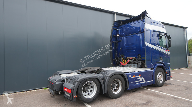 Tractor Scania 520 V8 6x2 tractor unit retarder