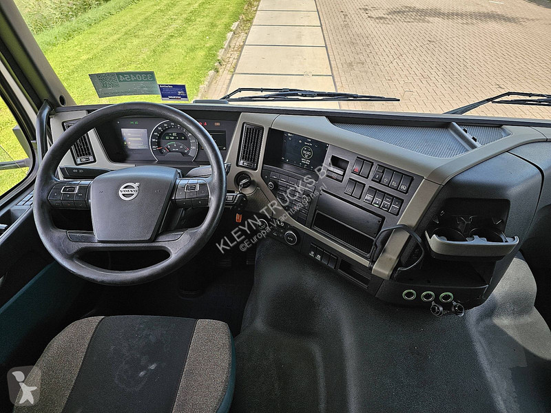 Тягач Volvo 450 450 Skirts Airco