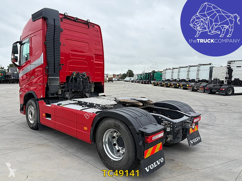 Тягач Volvo 500