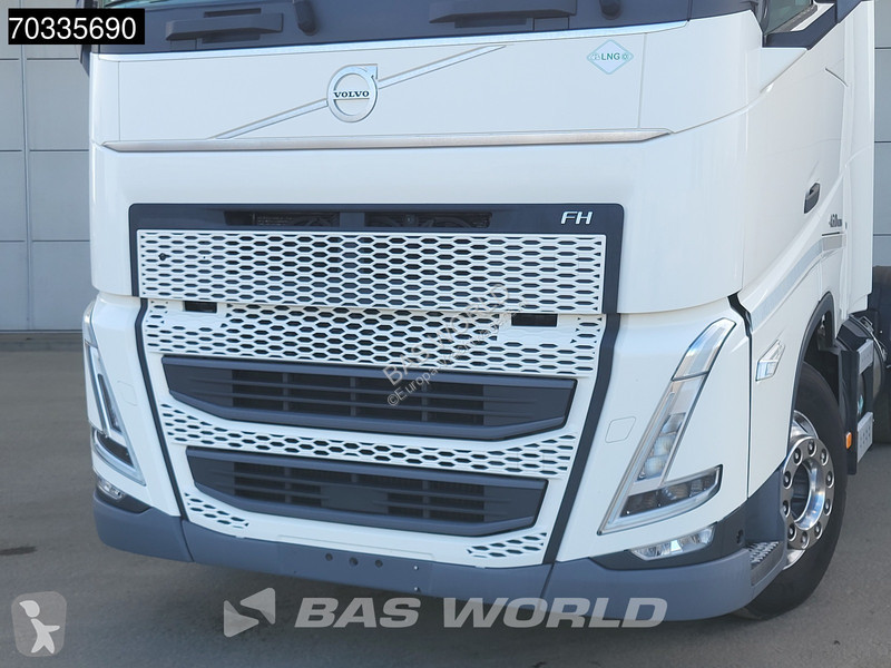 Тягач Volvo 460  4X2 LNG! ADR 2x Tanks...