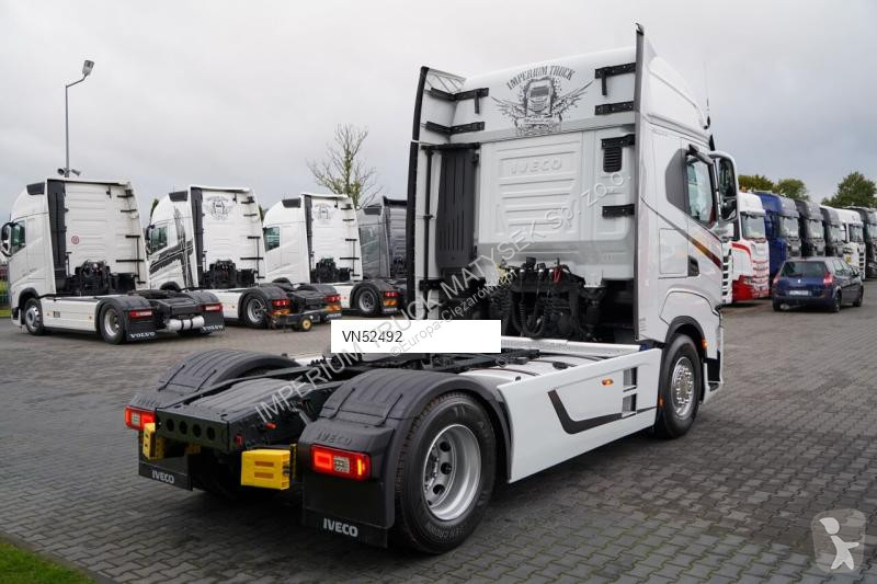 Тягач Iveco / 480