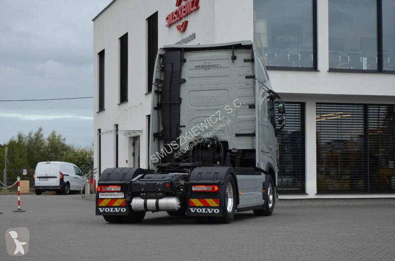 Тягач Volvo 500