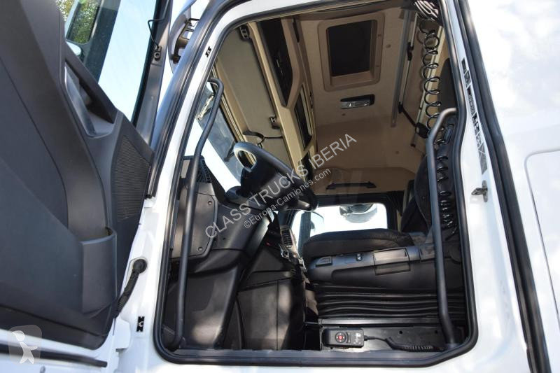 Traktor Mercedes 5 1845 BigSpace
