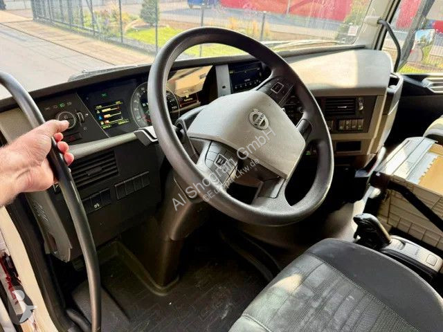 Cabeza tractora Volvo 460 Globetrotter / ADR /...