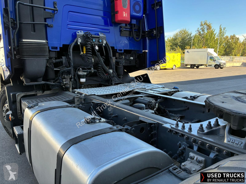 Cabeza tractora Renault