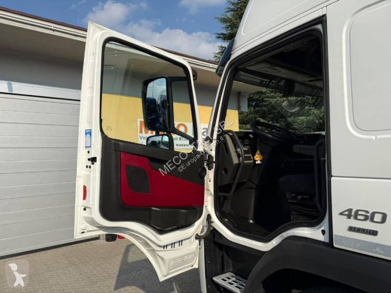 Cabeza tractora Volvo
