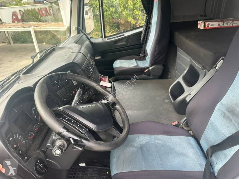 Cabeza tractora Iveco 420