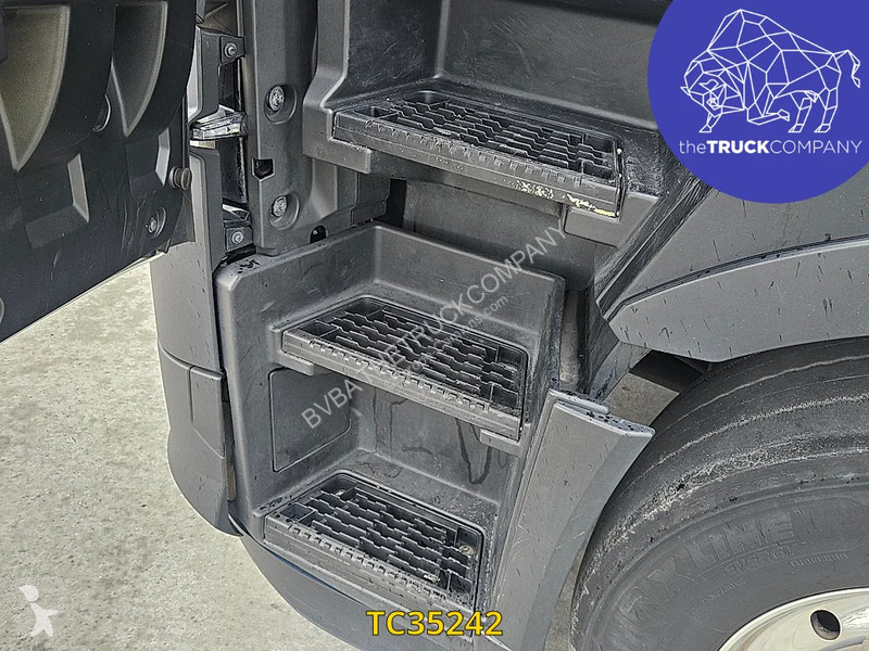 Cabeza tractora Renault T 520
