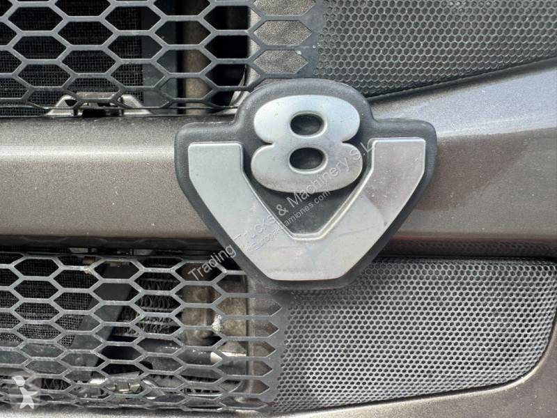 Traktor Scania 730