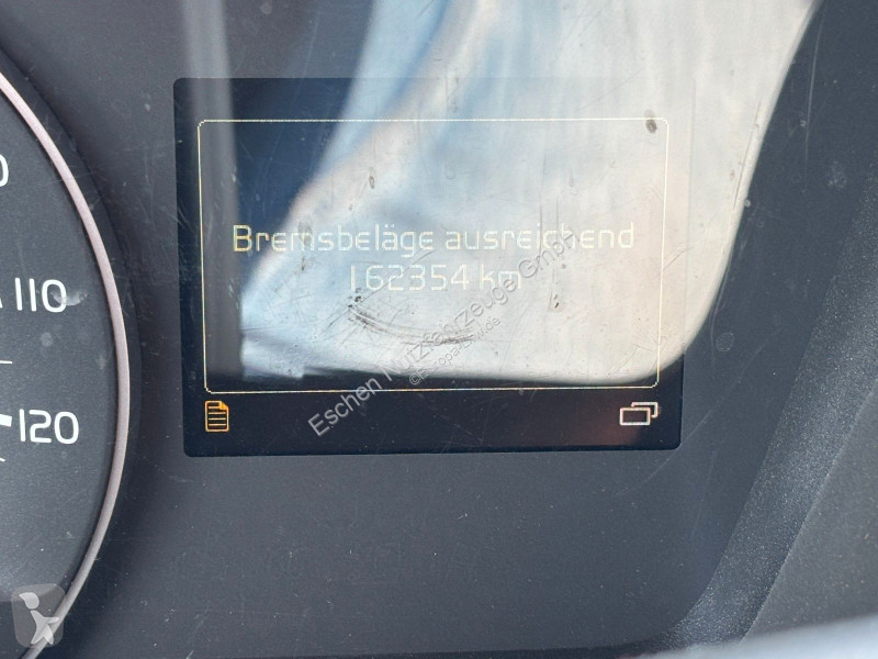 Влекач Volvo 380...