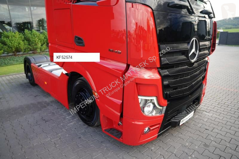 جرار Mercedes ACTROS 1845