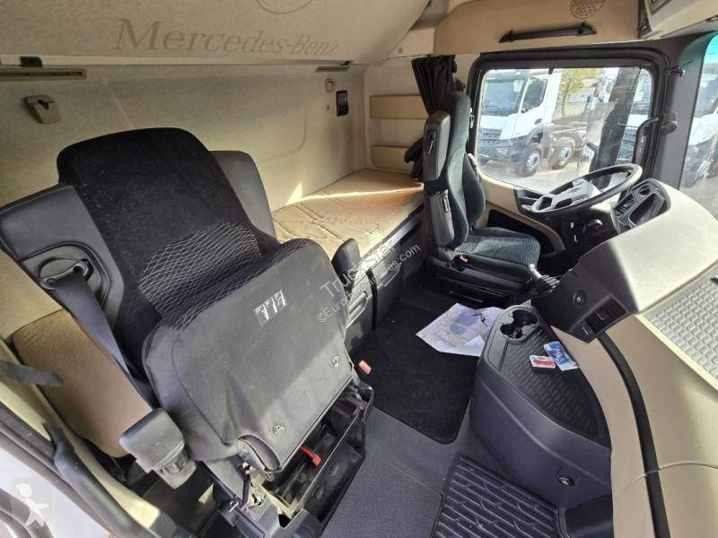 Mercedes 1851 tractor unit