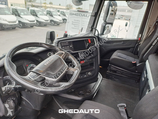 Iveco Stralis TRATTORE STRADALE S-WAY 460 LNG...