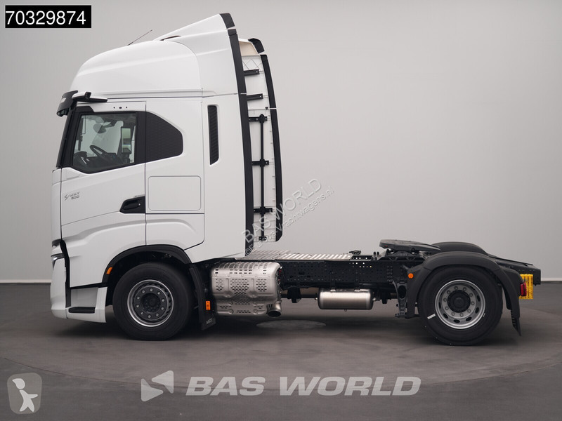 Iveco S-Way 500 4X2 NEW! HPEB ACC 2x beds...