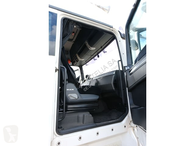 MAN TGX26.480 tractor unit