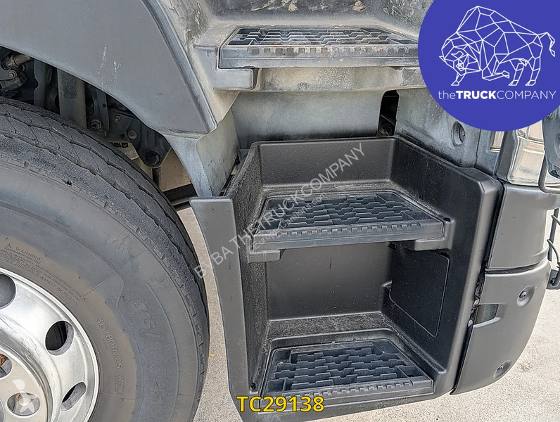 Renault C 440 tractor unit