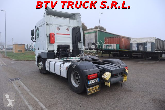 DAF XF tractor unit