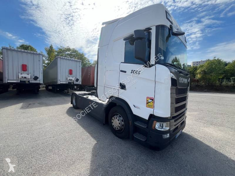 Scania 460 tractor unit