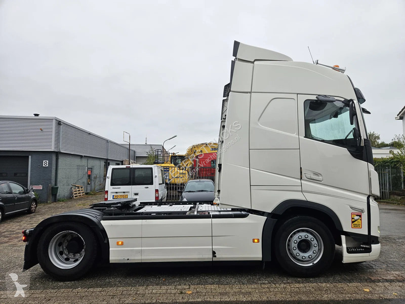 Volvo 13460 13.460 tractor unit
