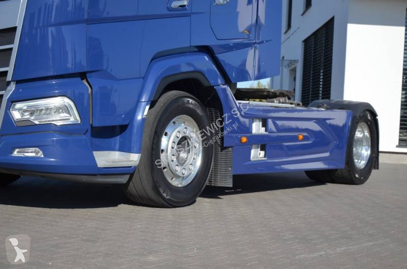DAF 530 tractor unit