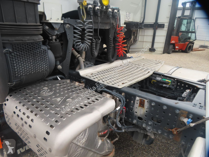 Iveco S-Way 490 Intarder FZ.17 tractor unit