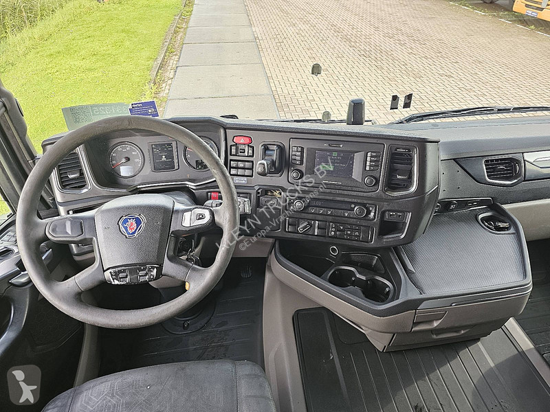 Scania 410 tractor unit
