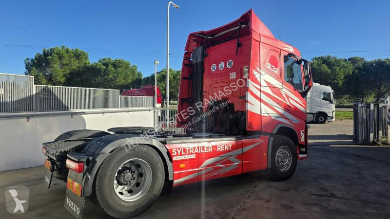 Volvo 460 – ADR CITERNE FH tractor unit