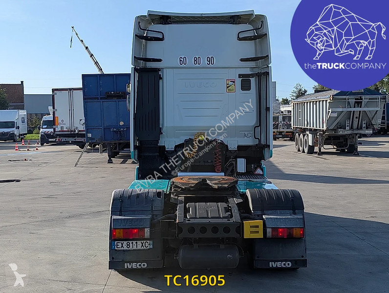 Iveco 400 tractor unit