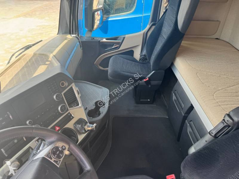 Mercedes 1851 tractor unit
