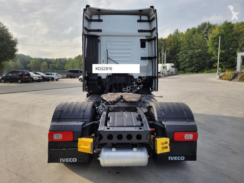 Iveco 460 tractor unit