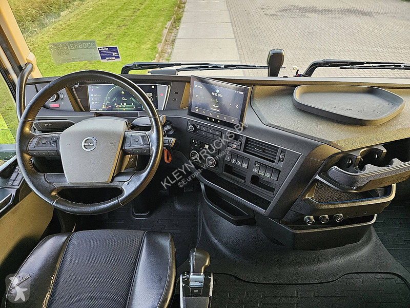 Volvo 500 XL tractor unit