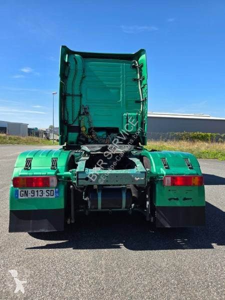 Volvo 460 tractor unit