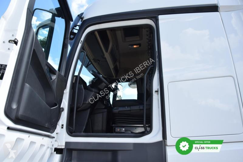 Mercedes 5 1845 BigSpace tractor unit